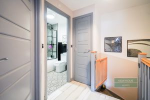 Photo 8- click for photo gallery